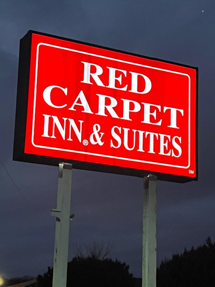 Red Carpet Inn & Suites Wrightstown